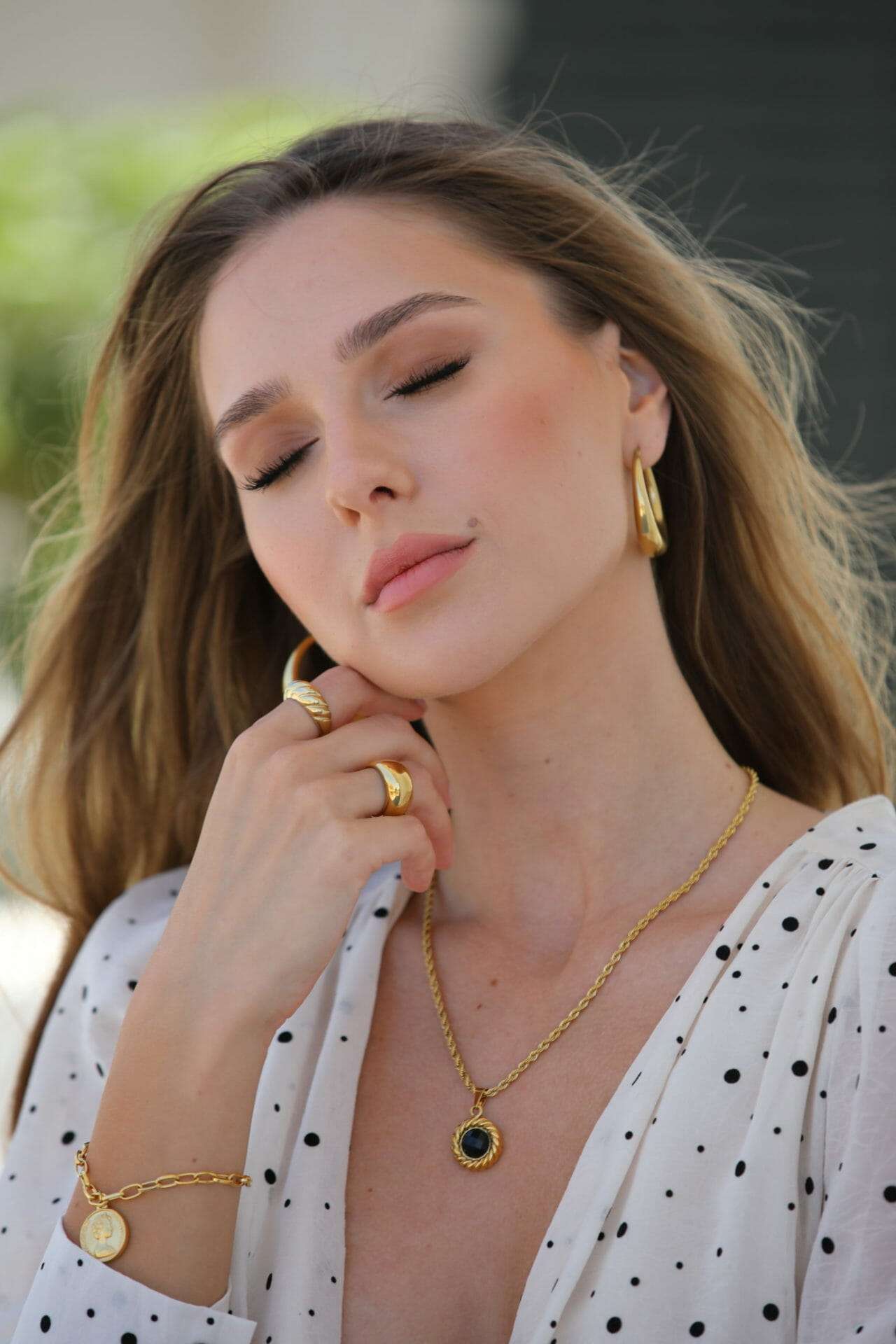 HOOP GOLD - עגילי חישוק בציפוי זהב 14 קראט
