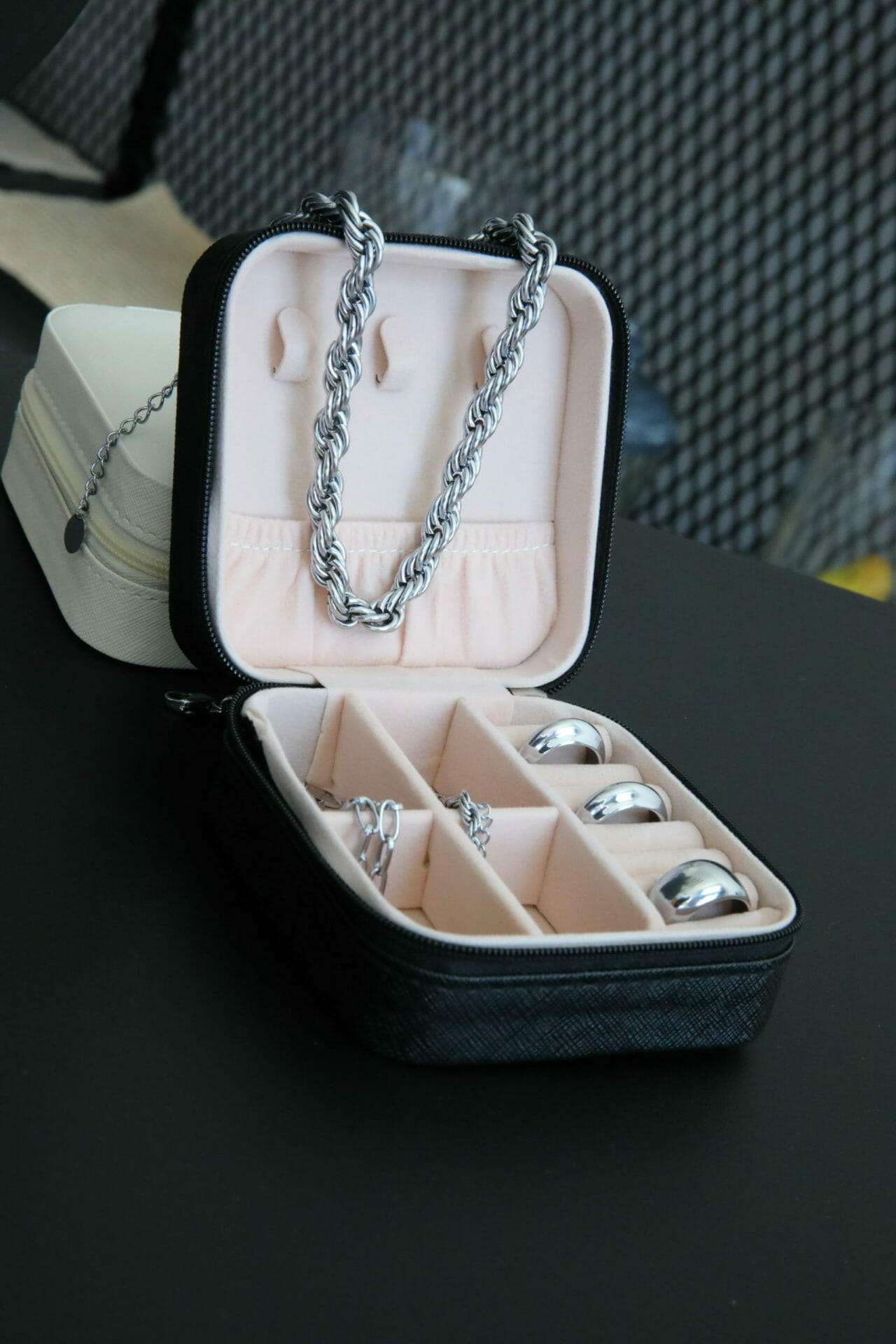 ROPE SILVER - שרשרת חבל בצבע כסף